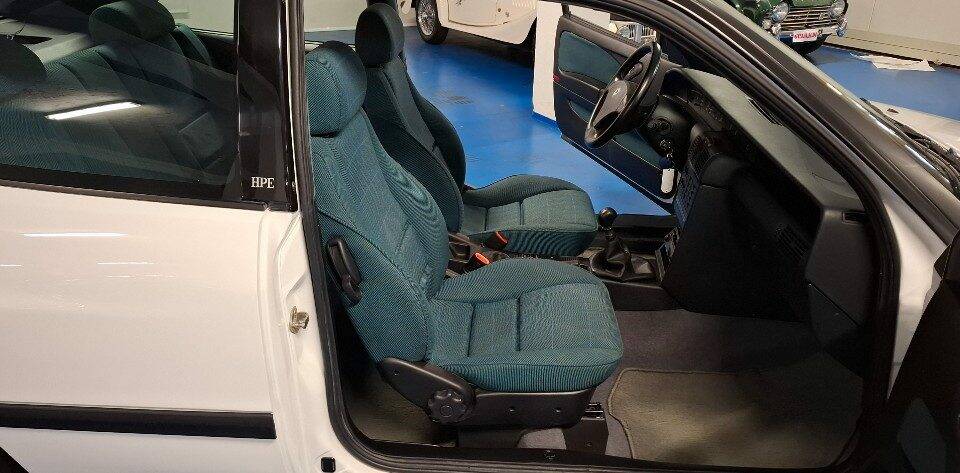 Bild 29/49 von Lancia DELTA HPE 2.0 16V TURBO 3 (1997)