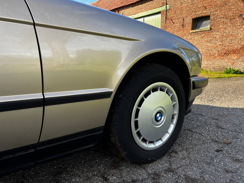 Imagen 26/100 de BMW 518i (1991)