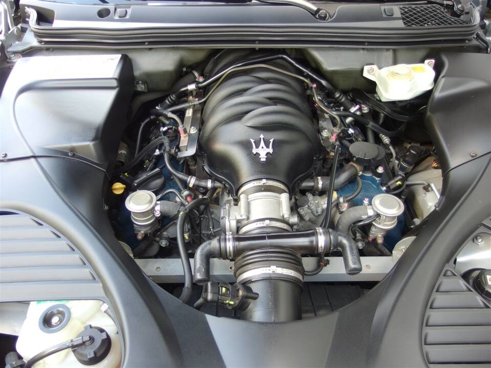 Bild 89/99 von Maserati Quattroporte 4.2 (2007)