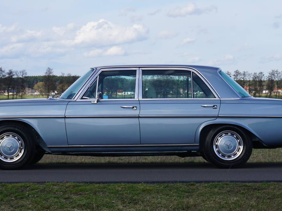Image 4/49 of Mercedes-Benz 300 SEL (1968)