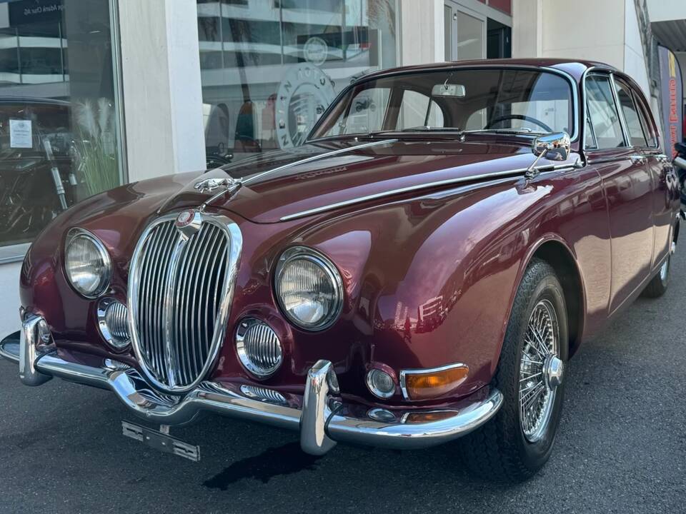 Image 7/25 de Jaguar S-Type 3.8 (1965)