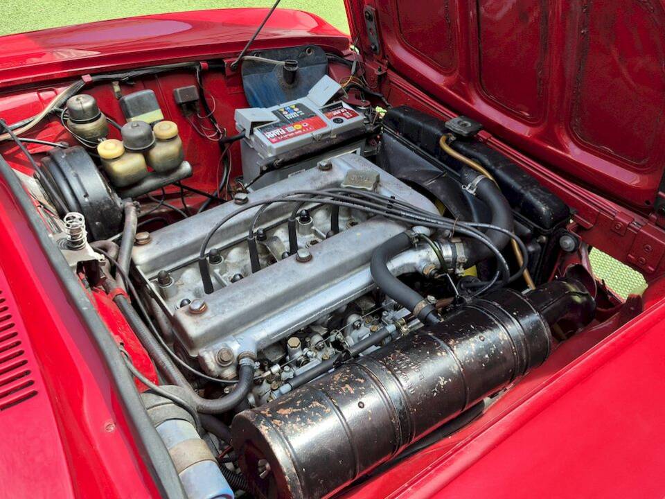 Image 45/50 de Alfa Romeo Giulia GT 1300 Junior (1971)