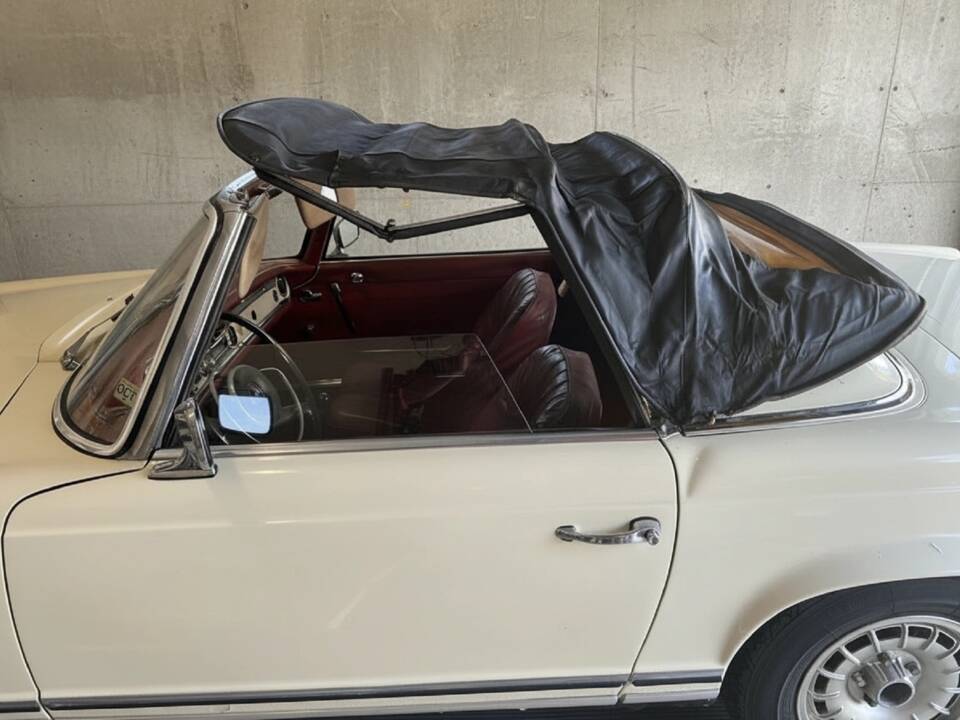 Imagen 3/30 de Mercedes-Benz 230 SL (1964)