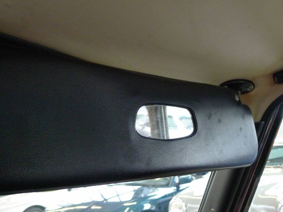 Image 10/34 of Alfa Romeo Giulia Nuova Super 1600 (1974)