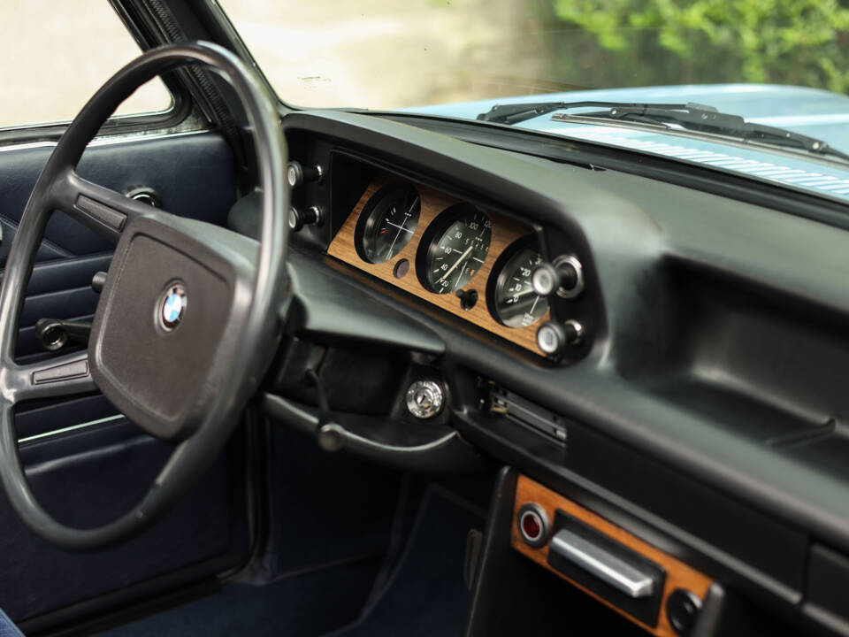 Bild 17/84 von BMW 2002 (1974)
