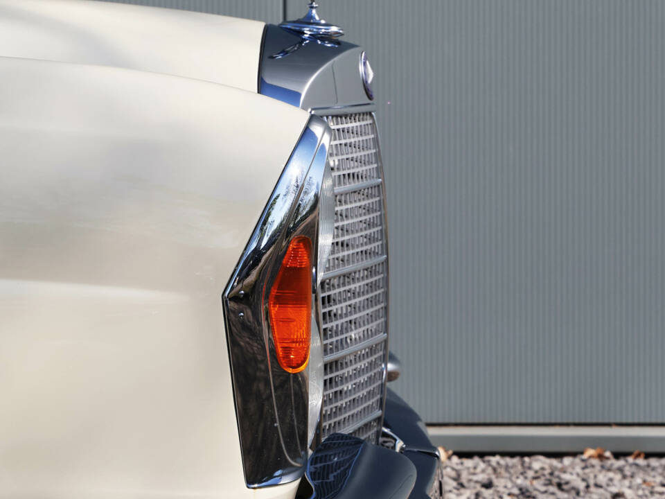 Immagine 6/45 di Mercedes-Benz 280 SE (1968)