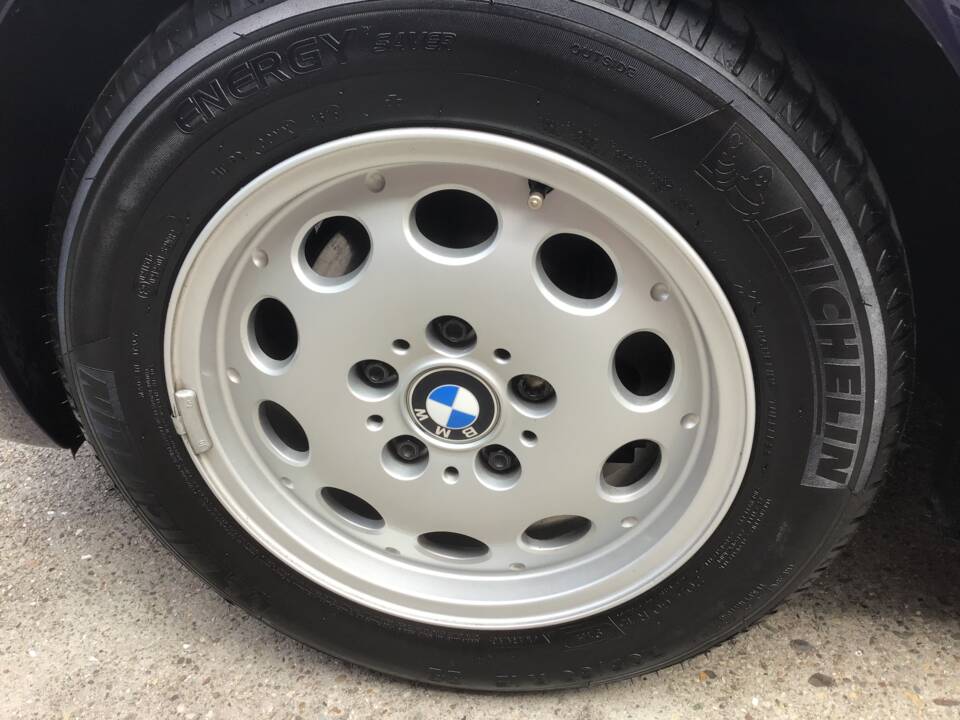 Bild 20/26 von BMW Z3 1.9 (1996)