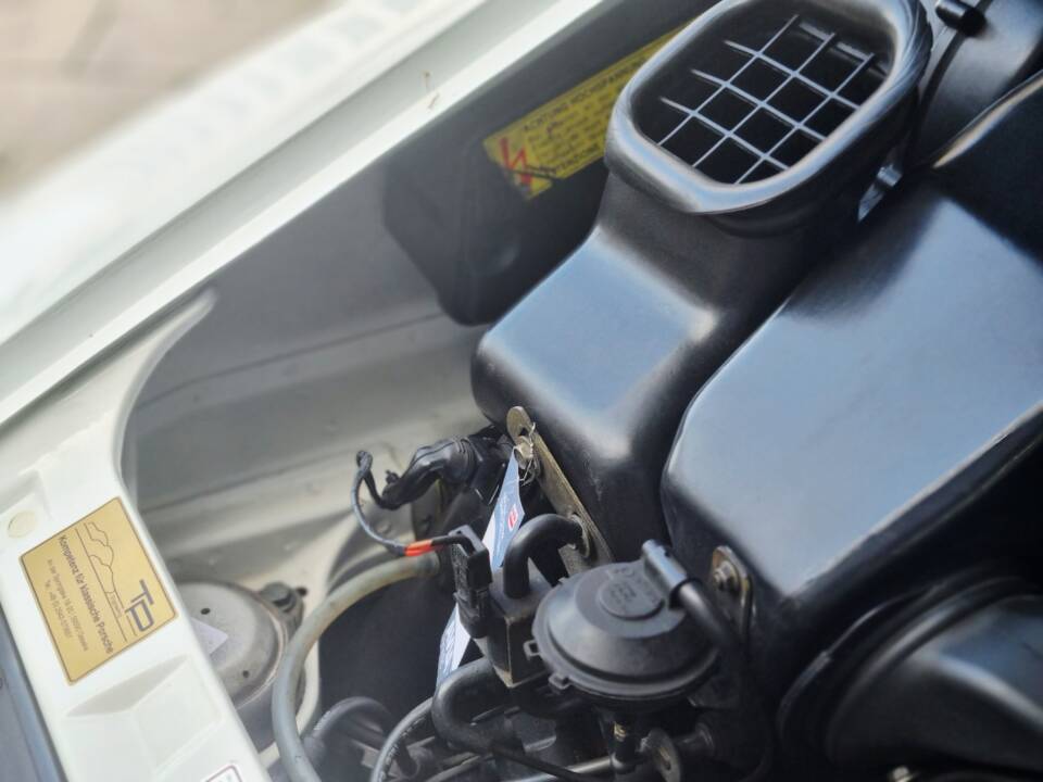 Image 39/45 of Porsche 911 Carrera 4 (1995)