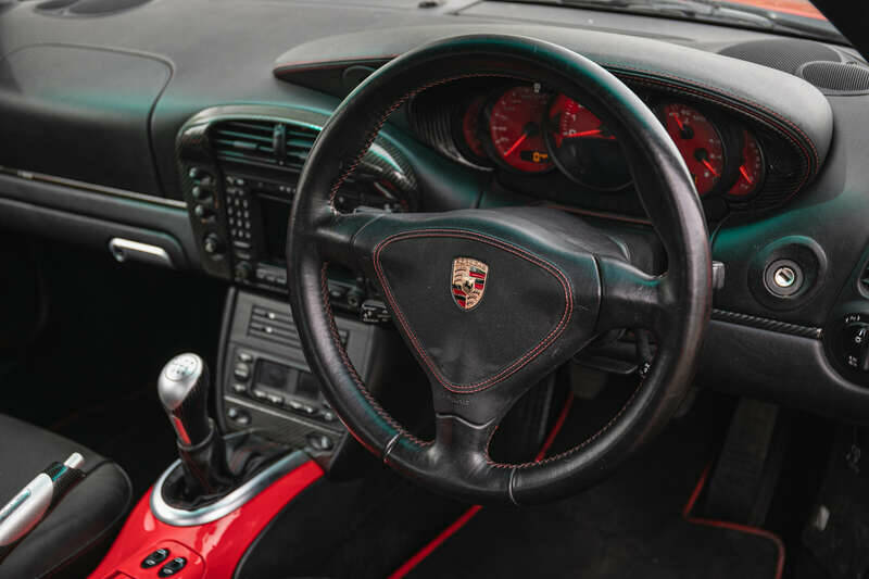 Image 22/39 of Porsche 911 Turbo S (2005)