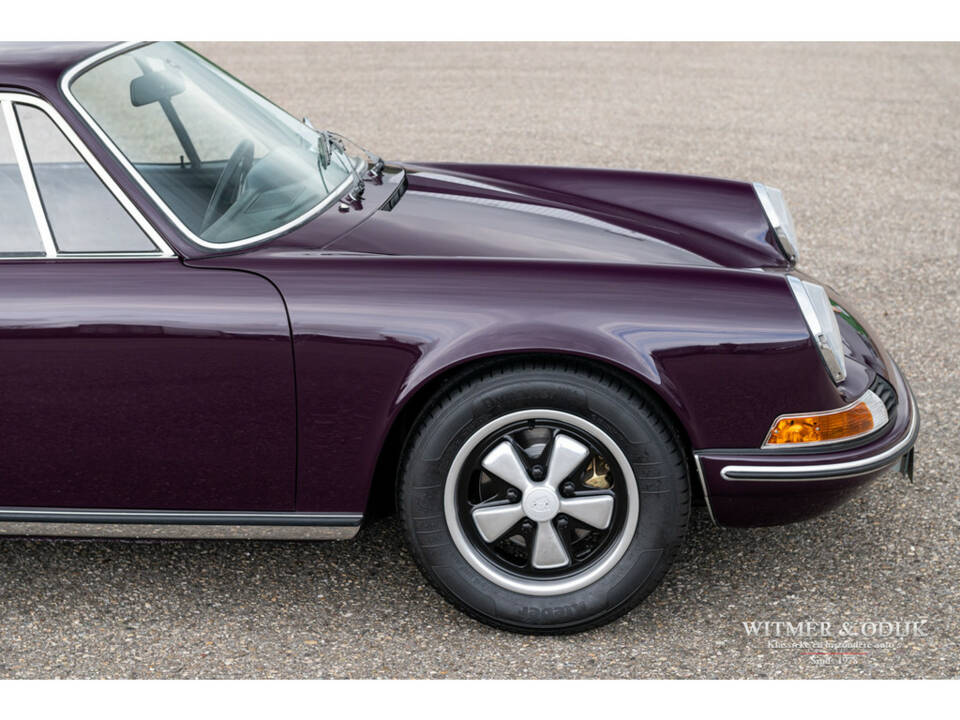 Image 18/34 de Porsche 911 2.4 T (1973)