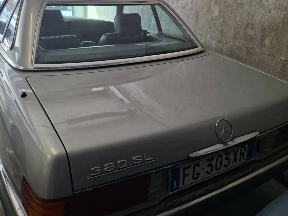 Image 5/6 of Mercedes-Benz 380 SL (1984)