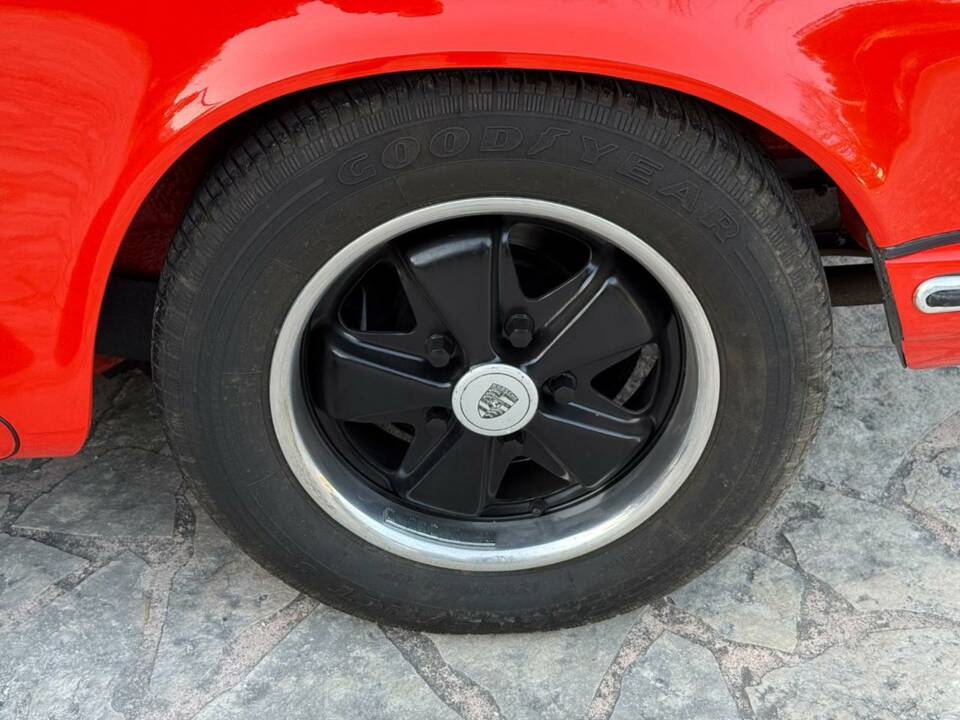 Image 22/32 of Porsche 911 2.0 T (1968)