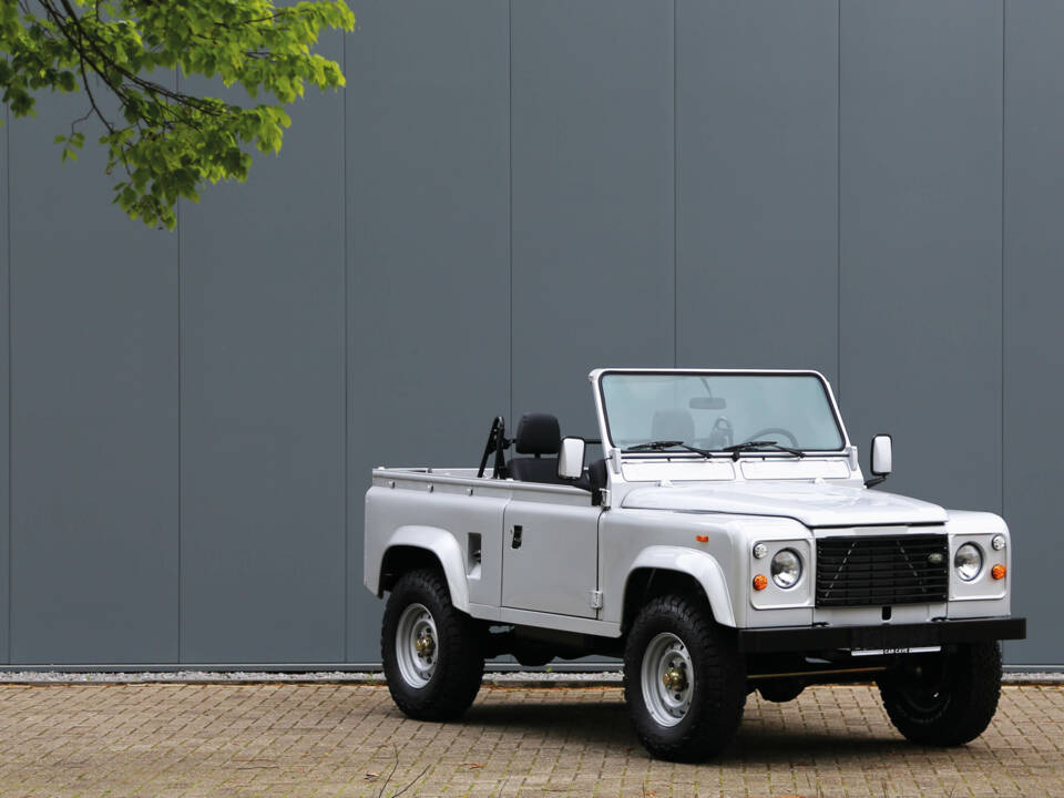 Image 16/49 de Land Rover Defender 90 (1990)