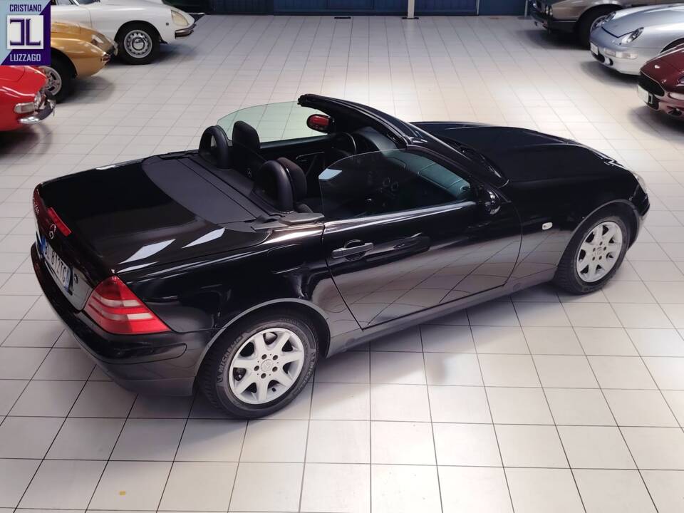 Bild 9/46 von Mercedes-Benz SLK 200 (2000)