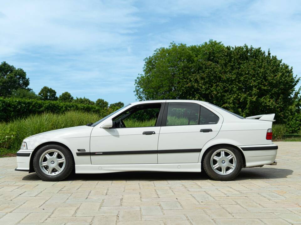 Bild 4/50 von BMW 318is "Class II" (1994)