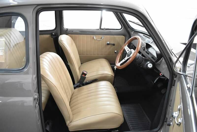 Image 16/33 of FIAT 500 L (1972)