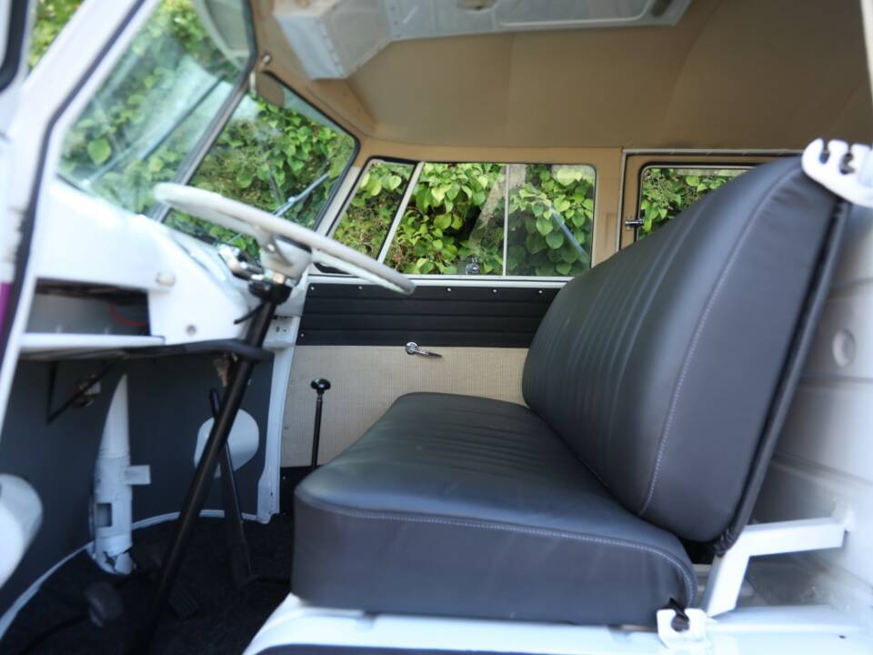 Image 29/50 de Volkswagen T1 Kombi (1958)