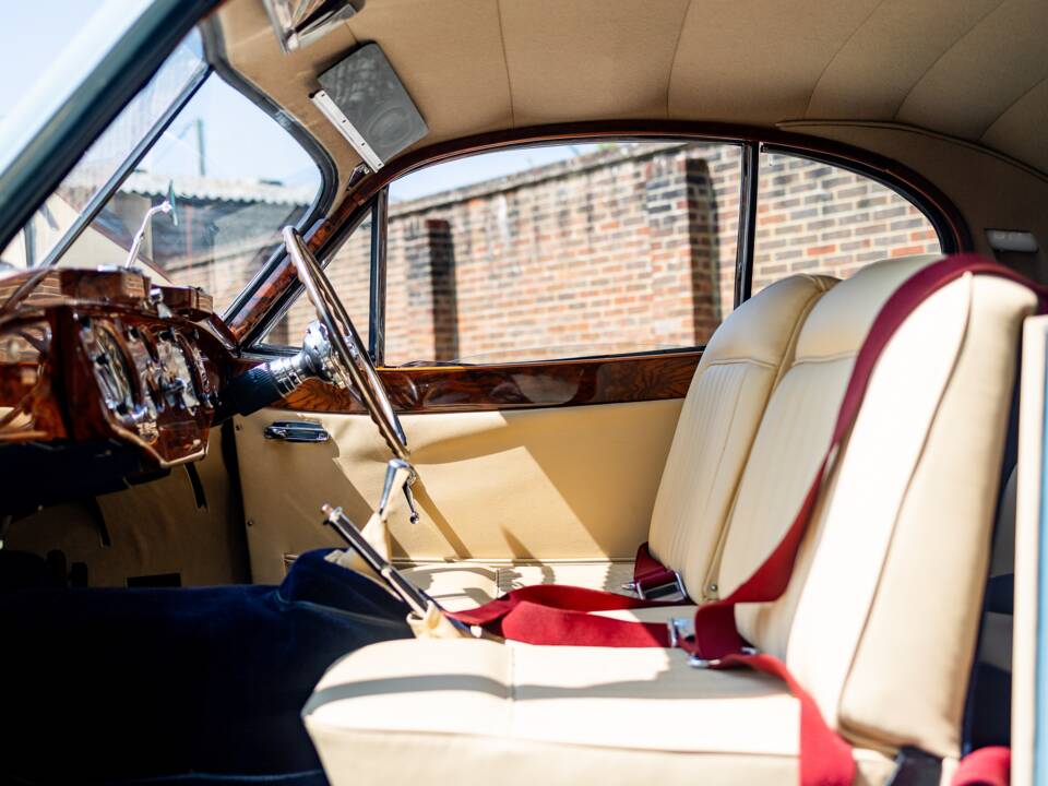Image 45/50 of Jaguar XK 140 FHC (1955)