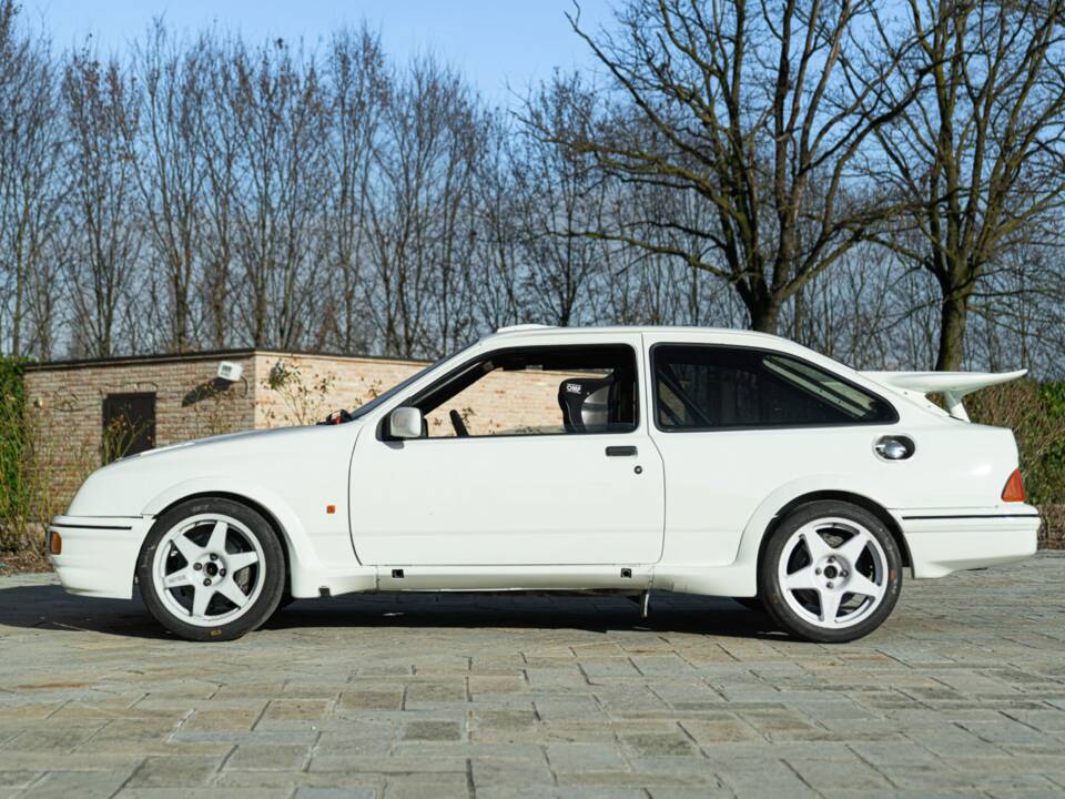 Image 4/50 of Ford Sierra RS Cosworth (1987)