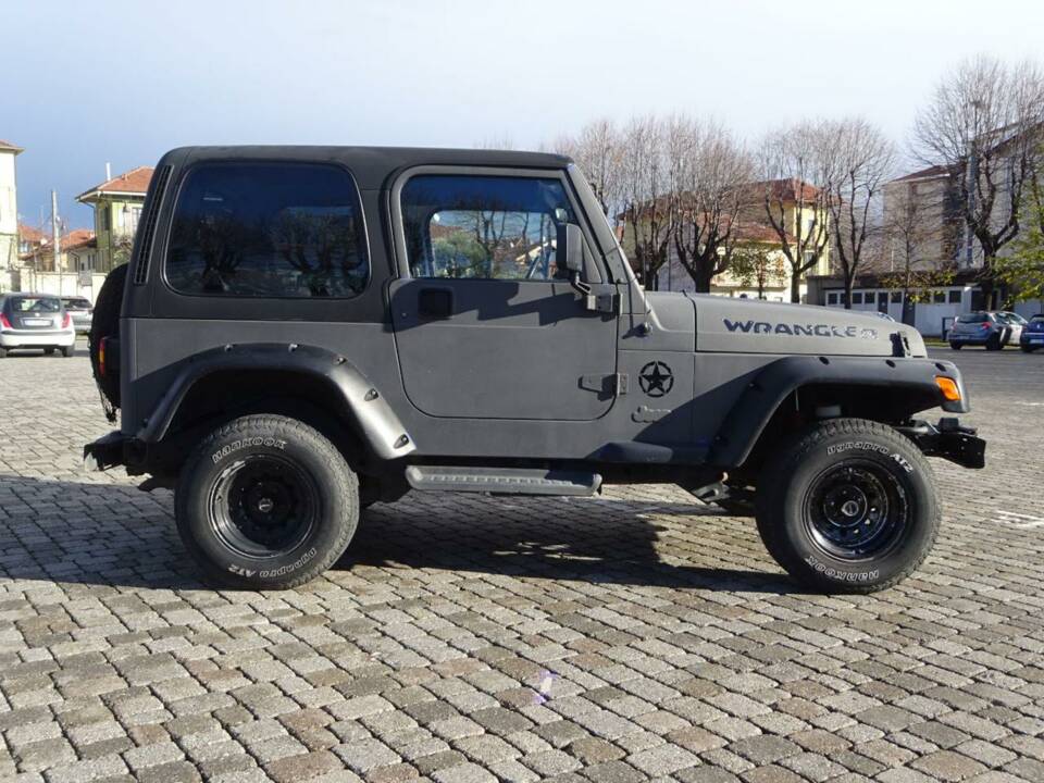 Image 5/42 de Jeep Wrangler Sport Hardtop 2.5 (1997)