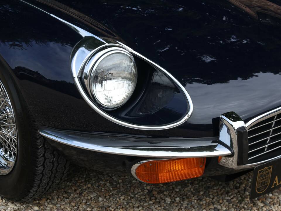 Bild 26/50 von Jaguar E-Type V12 (1973)