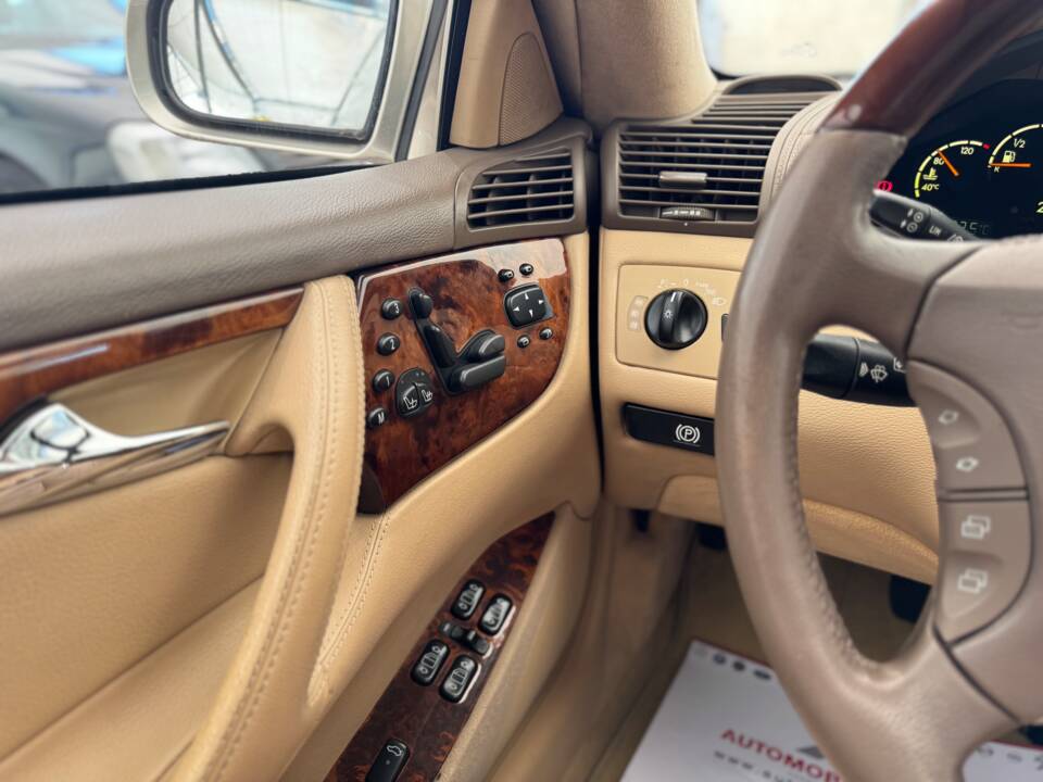 Bild 20/29 von Mercedes-Benz CL 500 (2002)