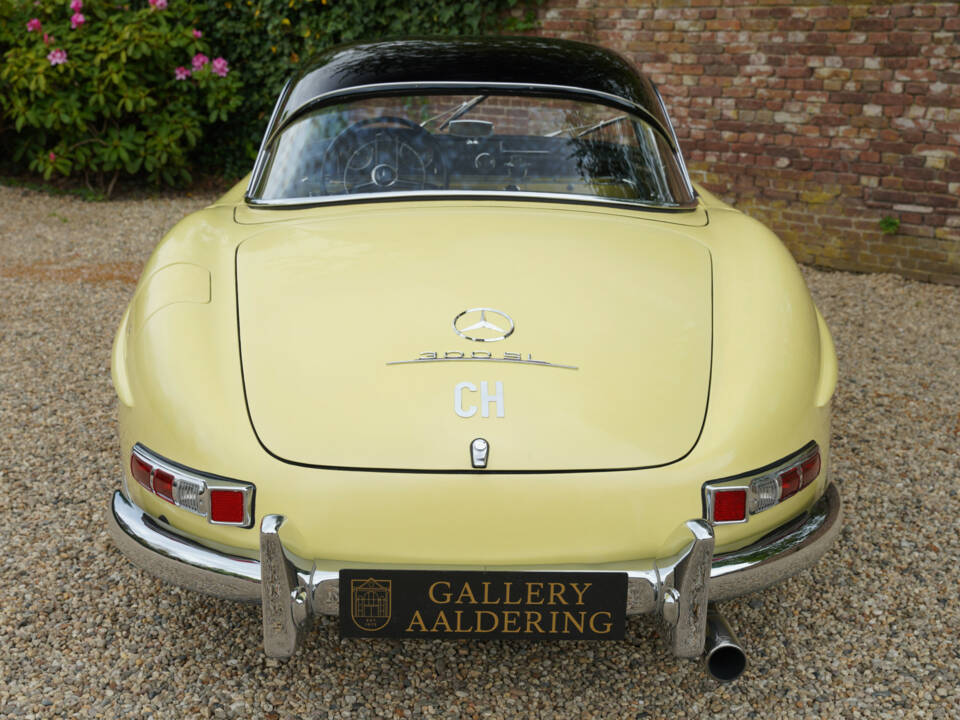 Imagen 30/50 de Mercedes-Benz 300 SL Roadster (1961)