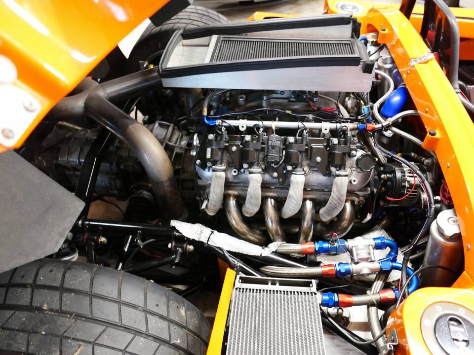 Image 9/15 of Ultima GTR 427-LS7 (2010)