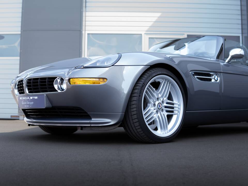Image 8/32 of BMW Z8 (2001)