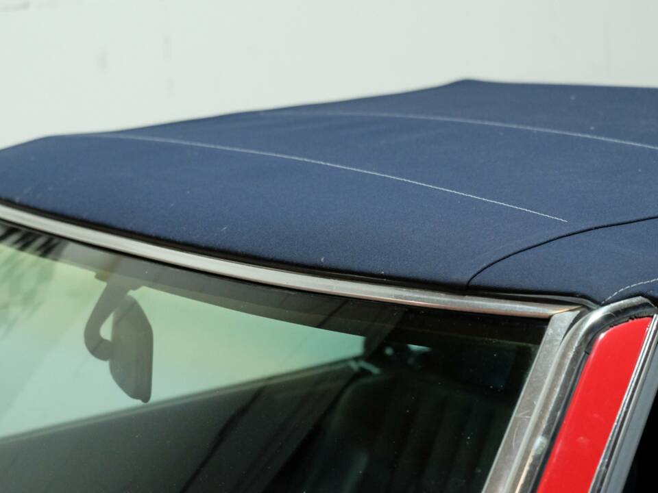 Image 27/42 de Mercedes-Benz 560 SL (1988)