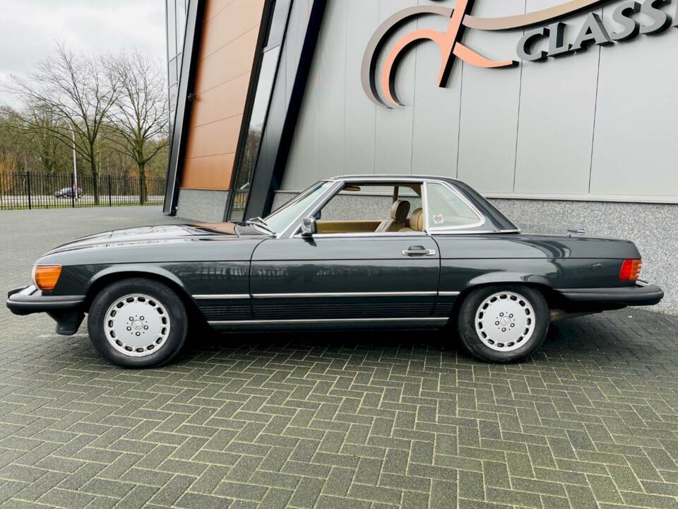 Image 6/30 of Mercedes-Benz 560 SL (1988)