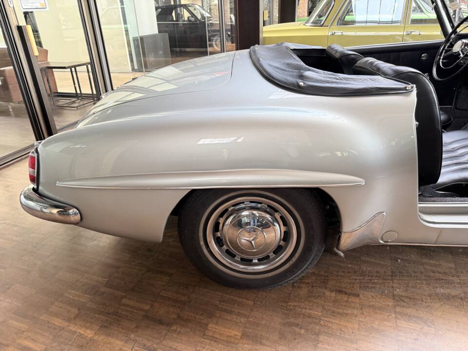 Image 7/17 of Mercedes-Benz 190 SL (1961)