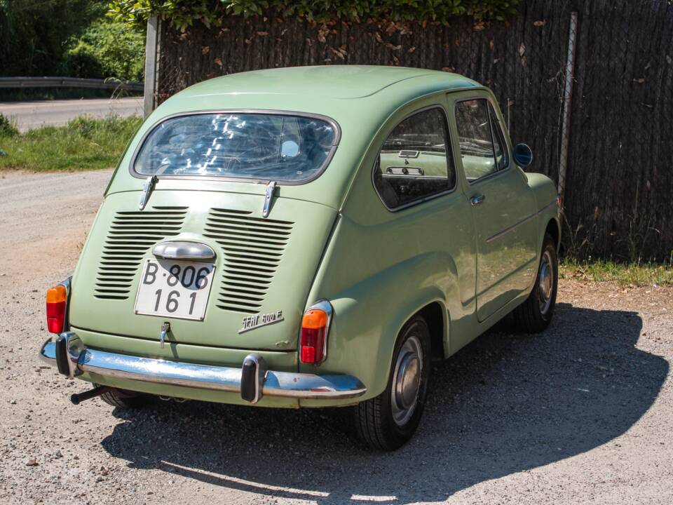 Image 8/22 of SEAT 600 E (1971)