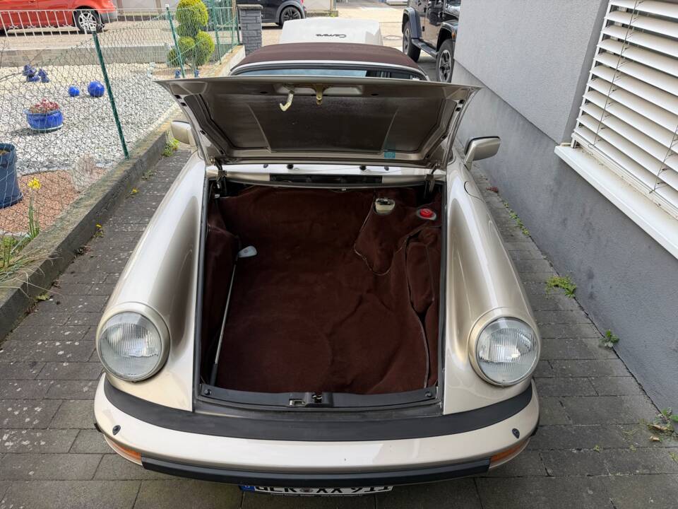 Bild 9/9 von Porsche 911 Carrera 3.2 (1986)