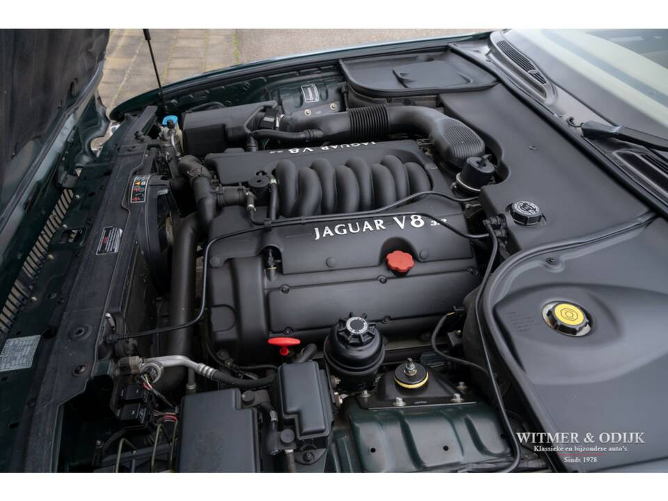 Bild 28/30 von Jaguar XJ 8 Executive (1998)
