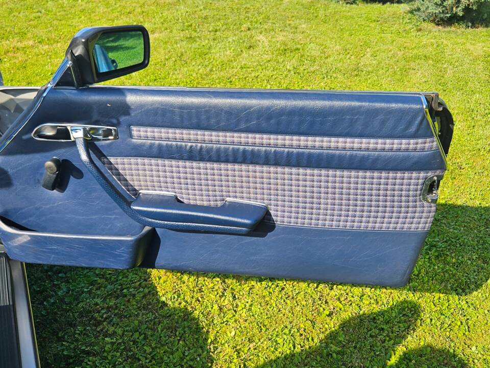 Image 11/22 of Mercedes-Benz 300 SL (1988)
