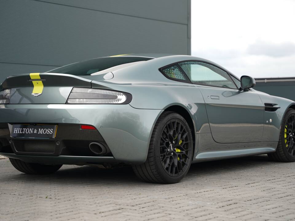 Bild 22/50 von Aston Martin V12 Vantage AMR (2017)