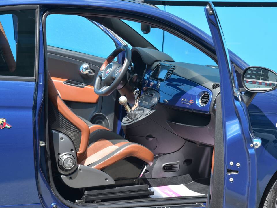 Bild 7/17 von Abarth 595 Cabrio Italia (2012)
