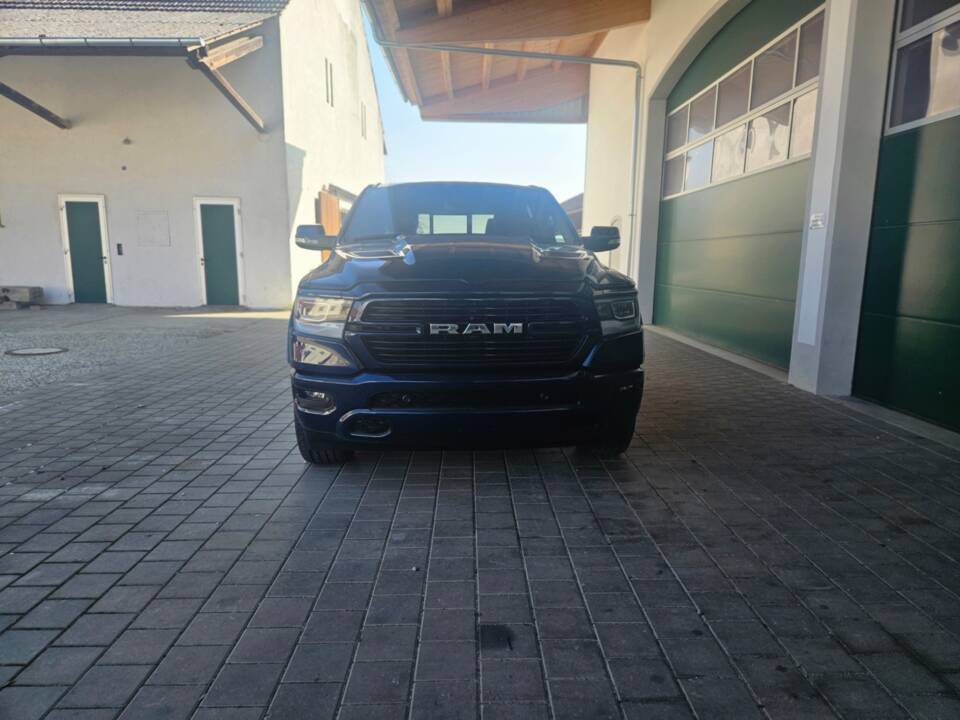 Image 54/69 of Dodge Ram 1500 (2022)
