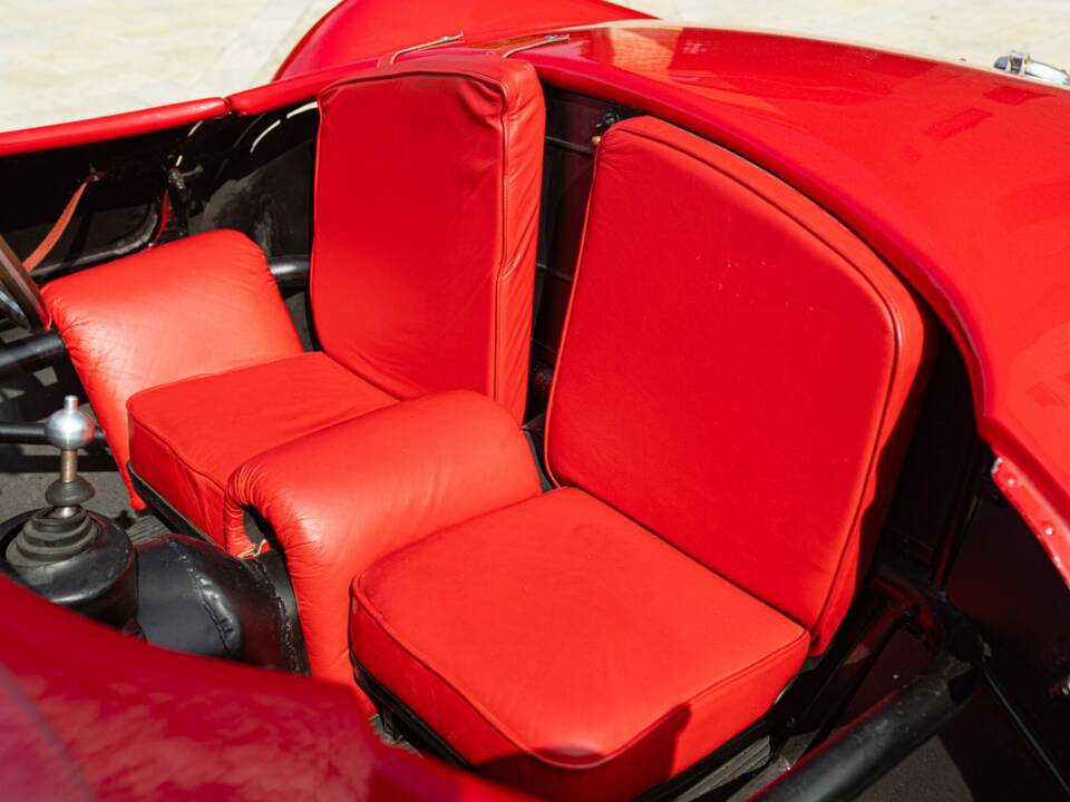 Bild 37/50 von Alfa Romeo 2600 Spider (1964)