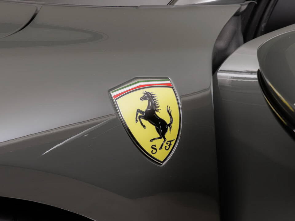 Image 28/42 de Ferrari 296 GTS (2024)