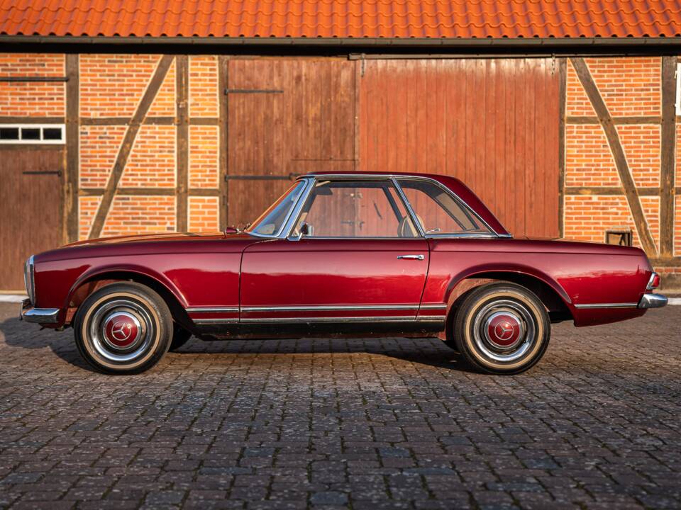 Image 10/70 de Mercedes-Benz 230 SL (1966)