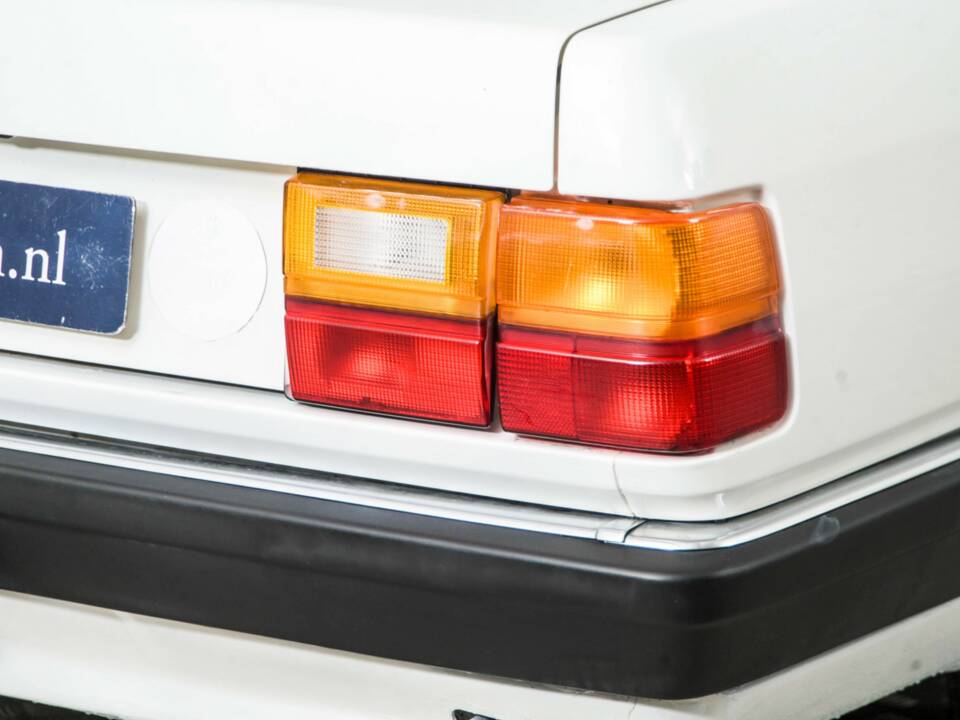 Image 30/50 of Audi 100 - 1.8 (1987)