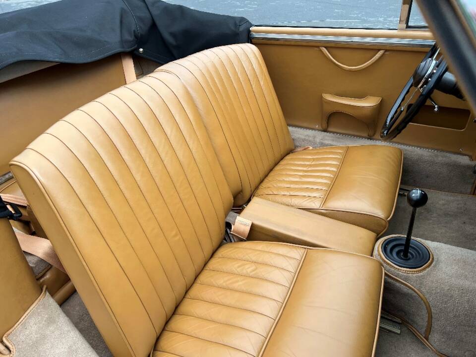 Afbeelding 20/50 van Aston Martin DB 2&#x2F;4 Mk I DHC (1954)