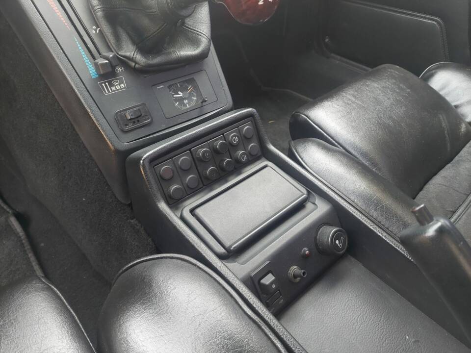 Image 19/27 of Alfa Romeo 2.0 Spider (1991)