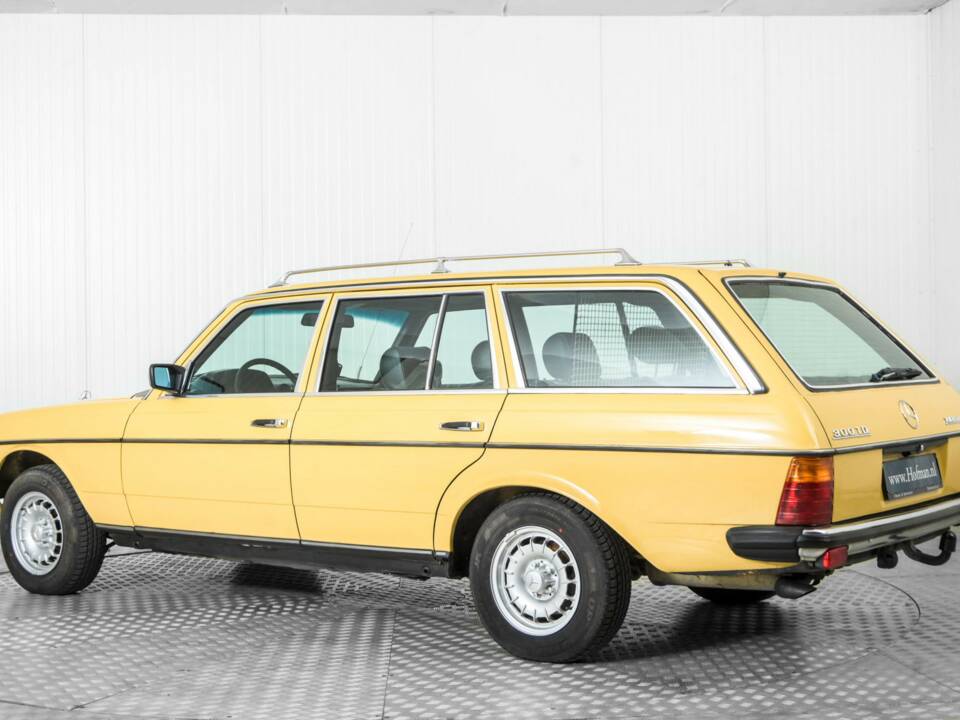 Bild 6/50 von Mercedes-Benz 300 TD Turbodiesel (1981)