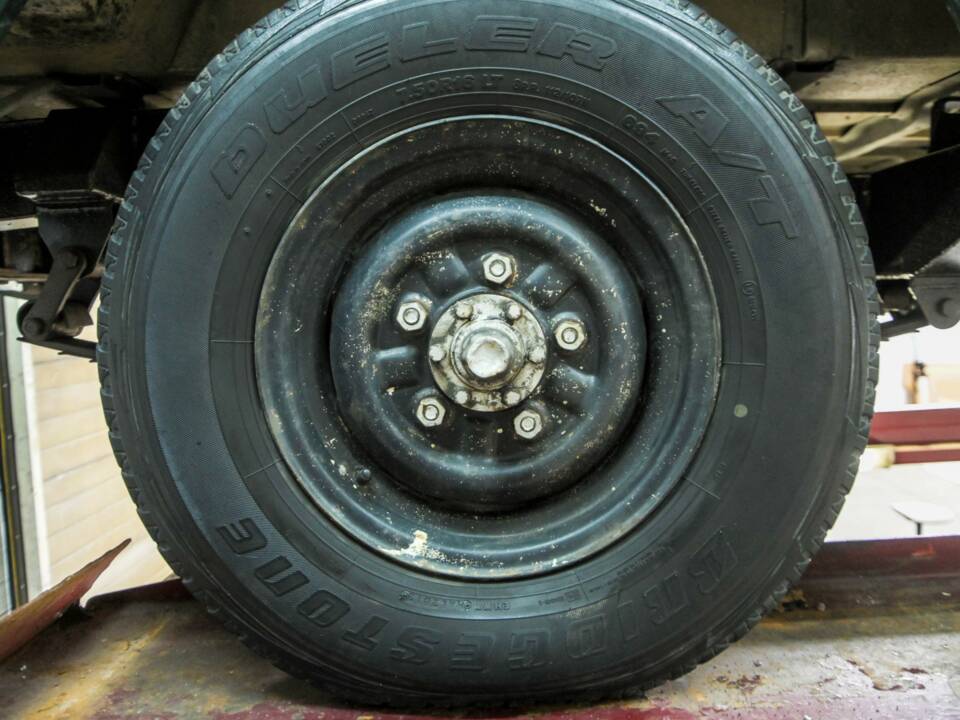 Image 50/50 of Land Rover 109 (1978)