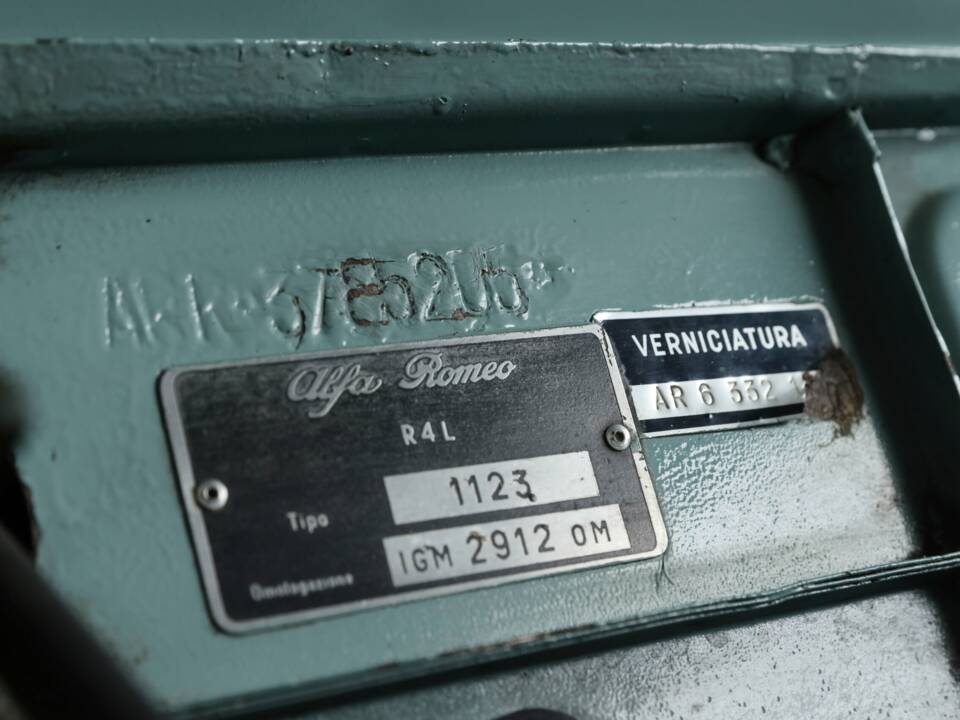 Bild 37/50 von Renault R 4 (1963)