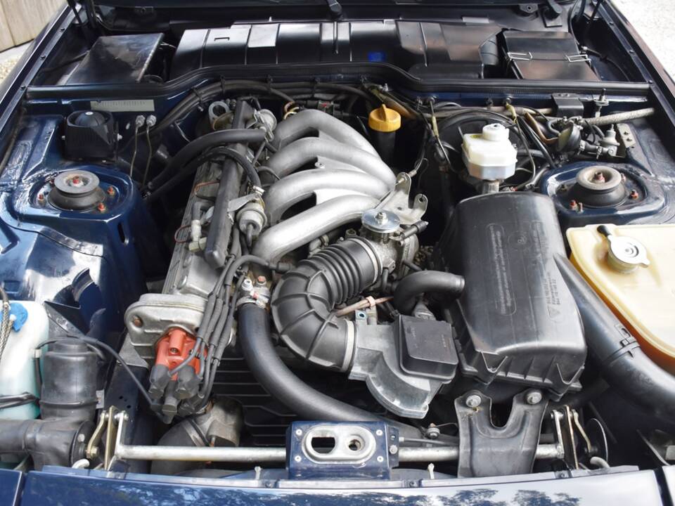 Immagine 35/40 di Porsche 944 (1985)