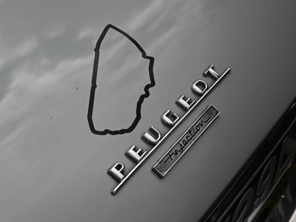 Image 35/50 of Peugeot 504 Coupé (1973)